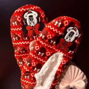 Minnie Mouse Red Fair Isle Sherpa-Lined Slippers Cozy House Shoes SZ Large NWT